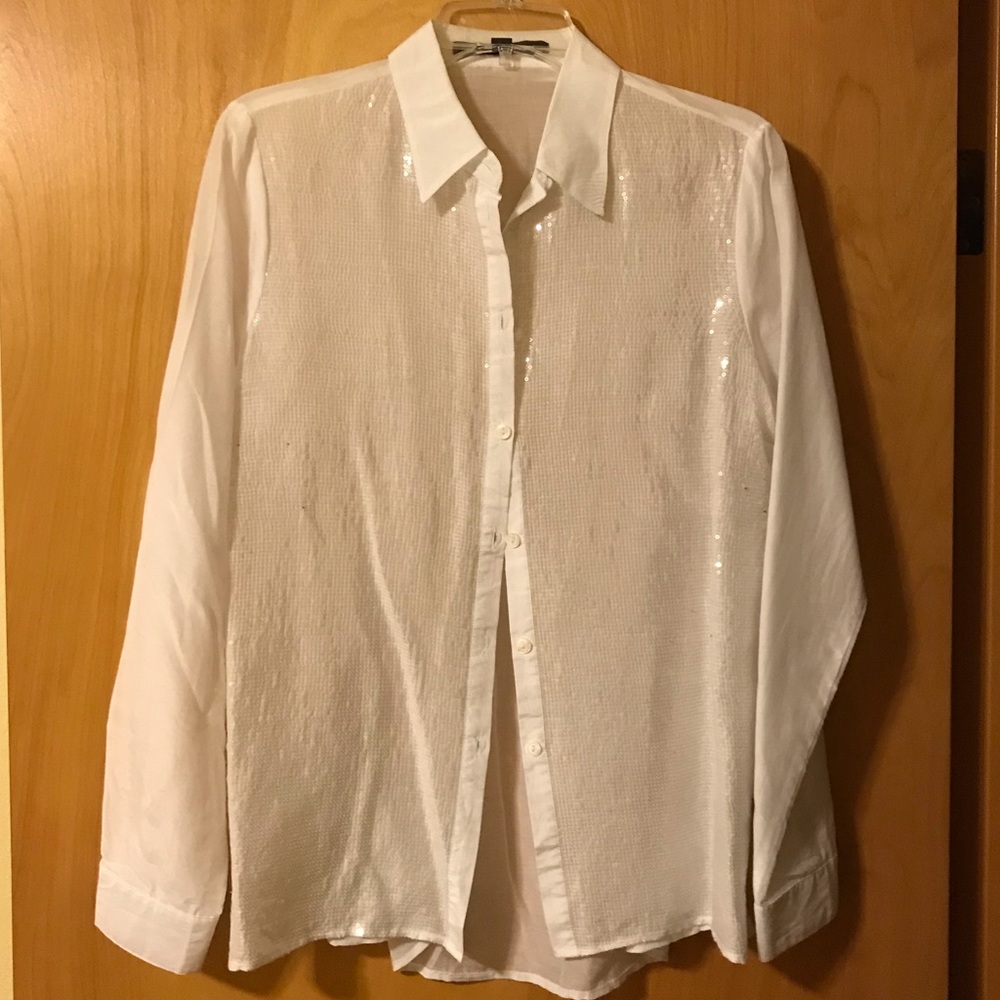 Blouse with clear flat sequin front